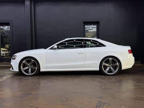 Ibis White 2013 Audi RS 5 4.2