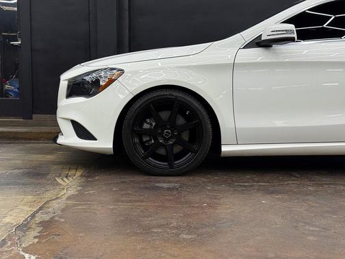 2016 Mercedes-Benz CLA-Class Base