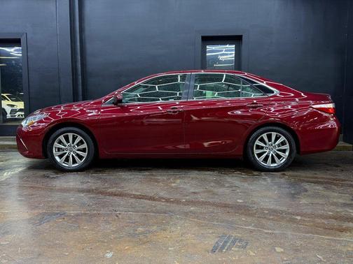 2015 Toyota Camry Hybrid XLE