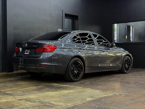 2015 BMW 320 i