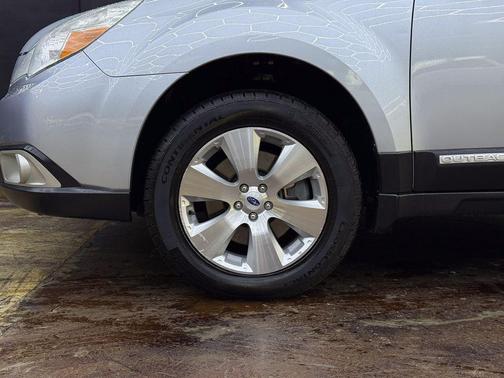 2012 Subaru Outback 3.6R Limited