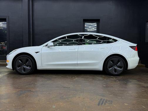 2020 Tesla Model 3 Standard Range