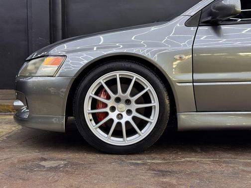 2006 Mitsubishi Lancer Evolution IX