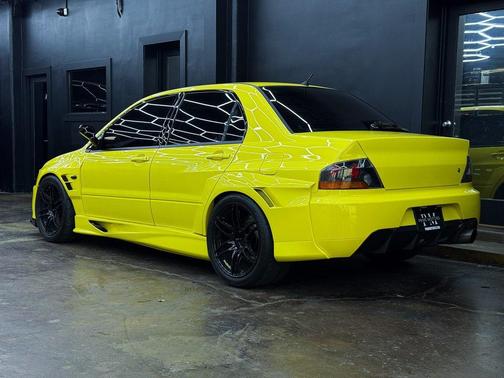 2003 Mitsubishi Lancer Evolution Base