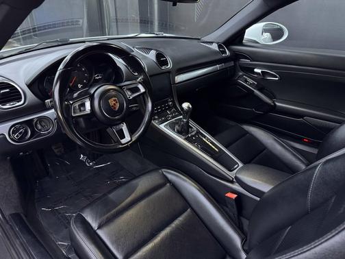 White 2018 Porsche 718 Cayman 718 Cayman