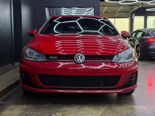2015 Volkswagen Golf GTI 2.0T S 4-Door