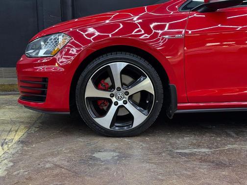 2015 Volkswagen Golf GTI 2.0T S 4-Door