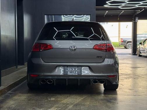 2017 Volkswagen Golf R 2.0T DSG