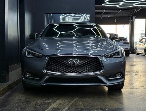 2017 INFINITI Q60 3.0T Premium