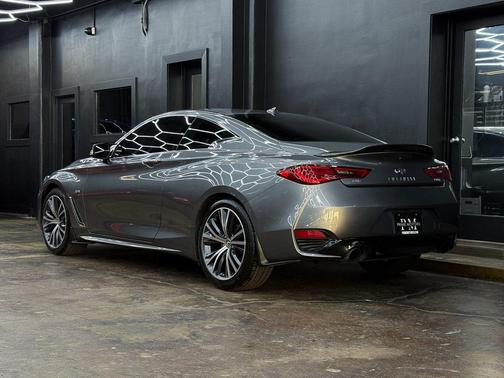 2017 INFINITI Q60 3.0T Premium