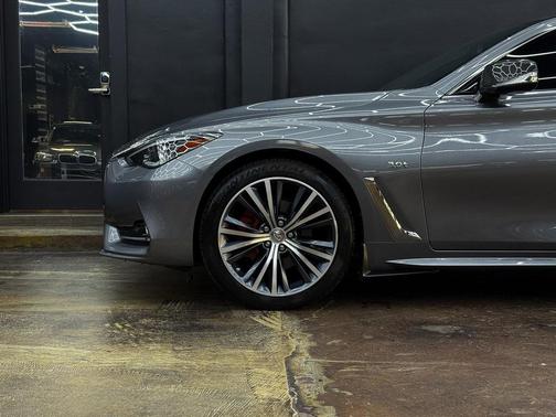 2017 INFINITI Q60 3.0T Premium