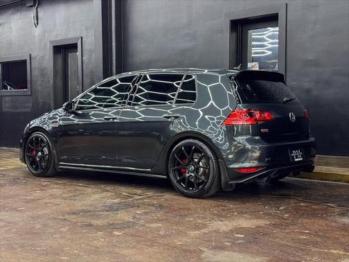 2017 Volkswagen Golf GTI 2.0T Autobahn 4-Door