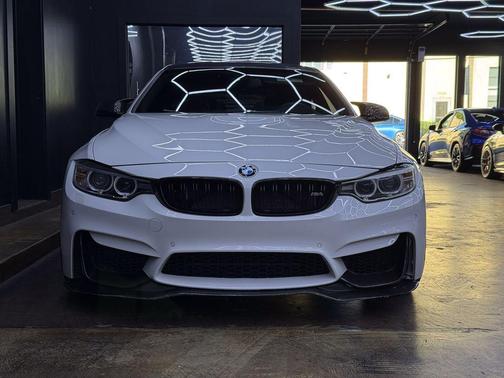 White Metallic 2016 BMW M4 Base