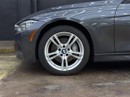 Mineral Gray Metallic 2018 BMW 340 xDrive