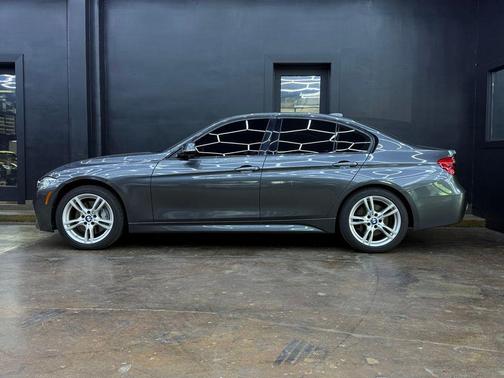 Mineral Gray Metallic 2018 BMW 340 xDrive