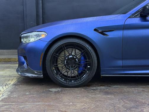 Donington Gray Metallic 2019 BMW M5 Competition