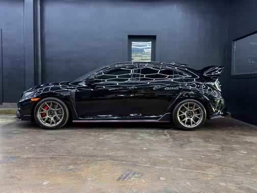 Crystal Black Pearl 2019 Honda Civic Type R Touring