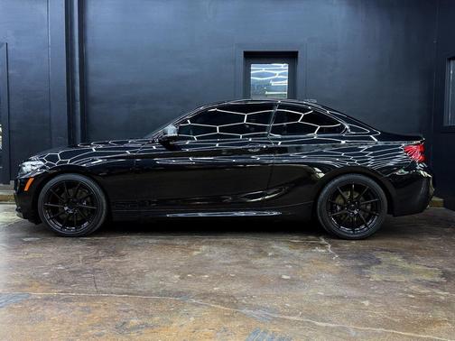 2019 BMW 230 230i