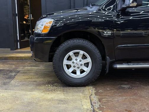 2004 Nissan Titan LE Crew Cab