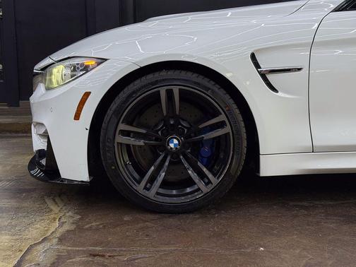 Alpine White 2018 BMW M4 Base
