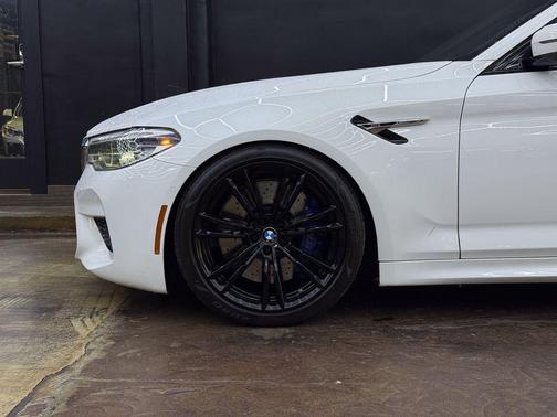 Alpine White 2019 BMW M5 Base