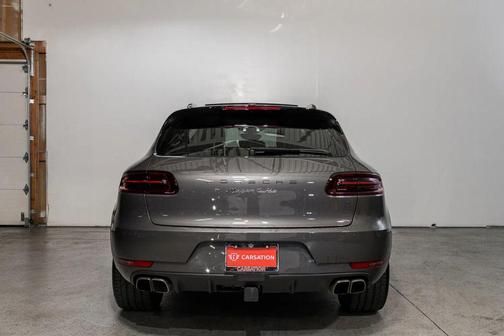 2018 Porsche Macan Turbo