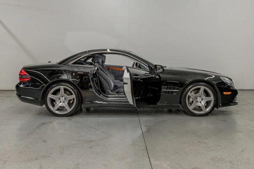 2009 Mercedes-Benz SL-Class SL 550 Roadster 2D