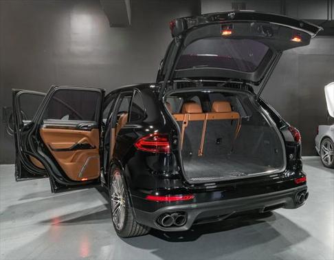 2018 Porsche Cayenne Turbo S