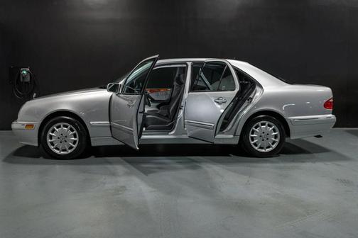 2002 Mercedes-Benz E-Class E 320 AWD Sedan 4D