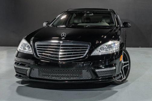 2013 Mercedes-Benz S-Class S 63 AMG Sedan 4D