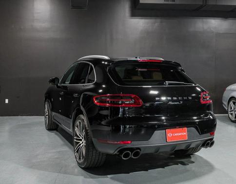 2018 Porsche Macan S