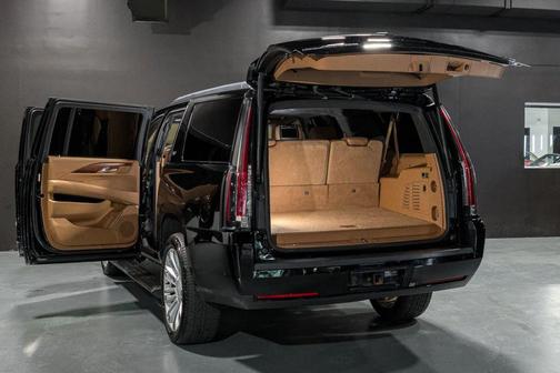 2017 Cadillac Escalade ESV Sport Platinum