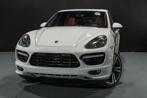 2014 Porsche Cayenne Turbo S