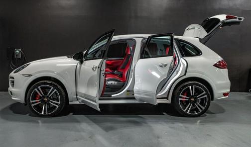 2014 Porsche Cayenne Turbo S