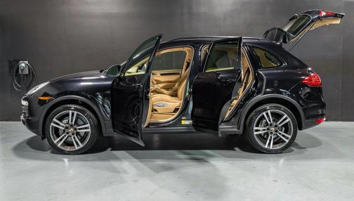 2014 Porsche Cayenne S