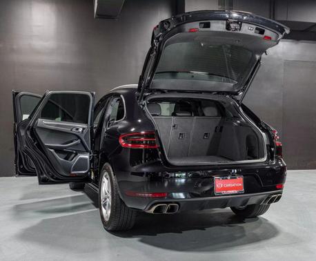 2015 Porsche Macan Turbo