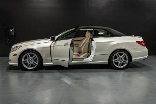 2013 Mercedes-Benz E-Class E 550 Convertible 2D
