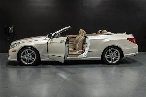 2013 Mercedes-Benz E-Class E 550 Convertible 2D