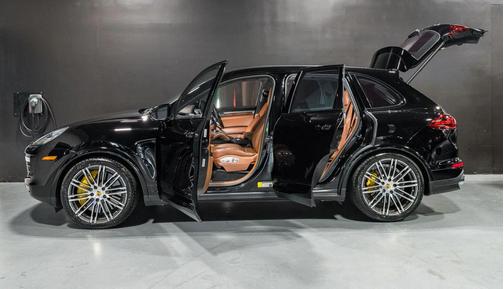 2018 Porsche Cayenne Turbo S