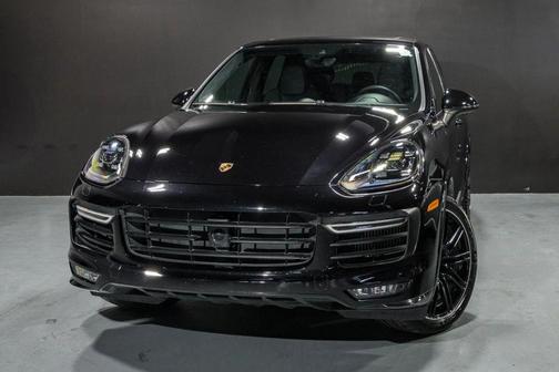 2016 Porsche Cayenne GTS
