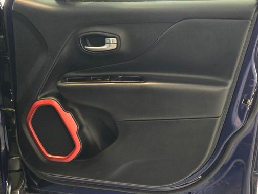 2019 Jeep Renegade Trailhawk