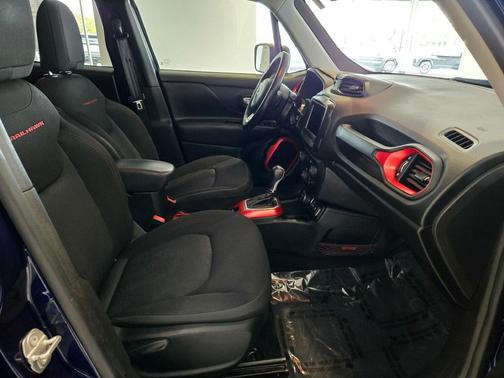 2019 Jeep Renegade Trailhawk