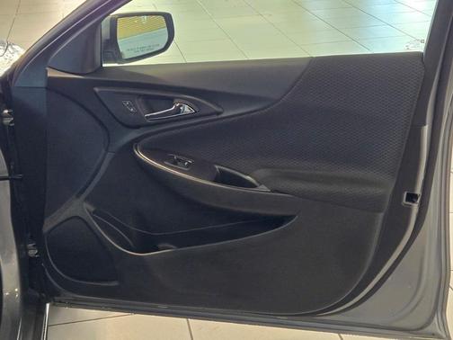 2023 Chevrolet Malibu RS