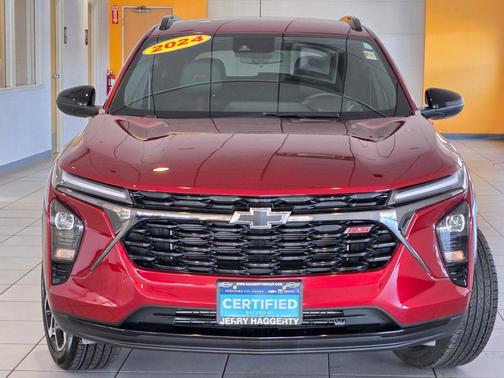 Crimson Metallic 2024 Chevrolet Trax FWD 2RS