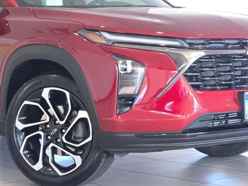 Crimson Metallic 2024 Chevrolet Trax FWD 2RS