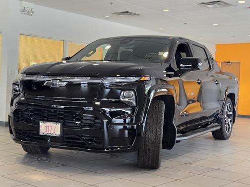 2024 Chevrolet Silverado EV RST