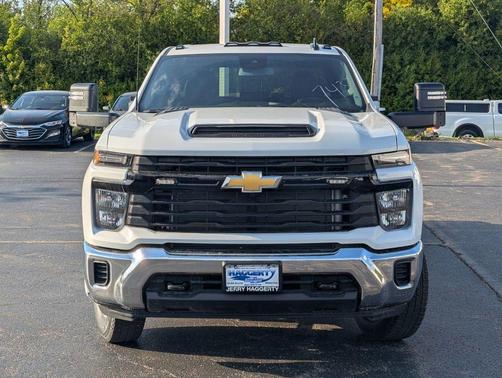 Summit White 2026 Chevrolet Silverado 3500 WT