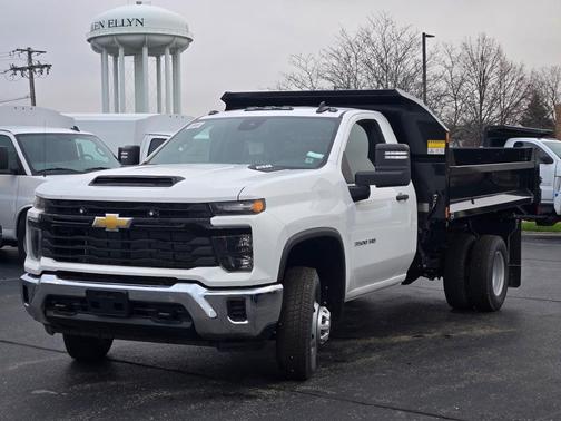 2025 Chevrolet Silverado 3500 WT