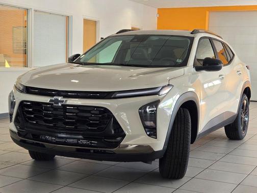 White Sands 2026 Chevrolet Trax FWD ACTIV