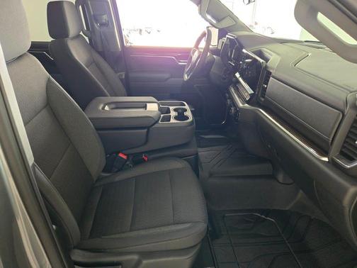 Sterling Gray Metallic 2026 Chevrolet Silverado 1500 RST